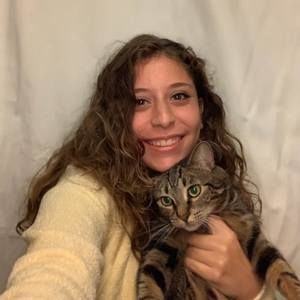 Meet your Posher, Antonia